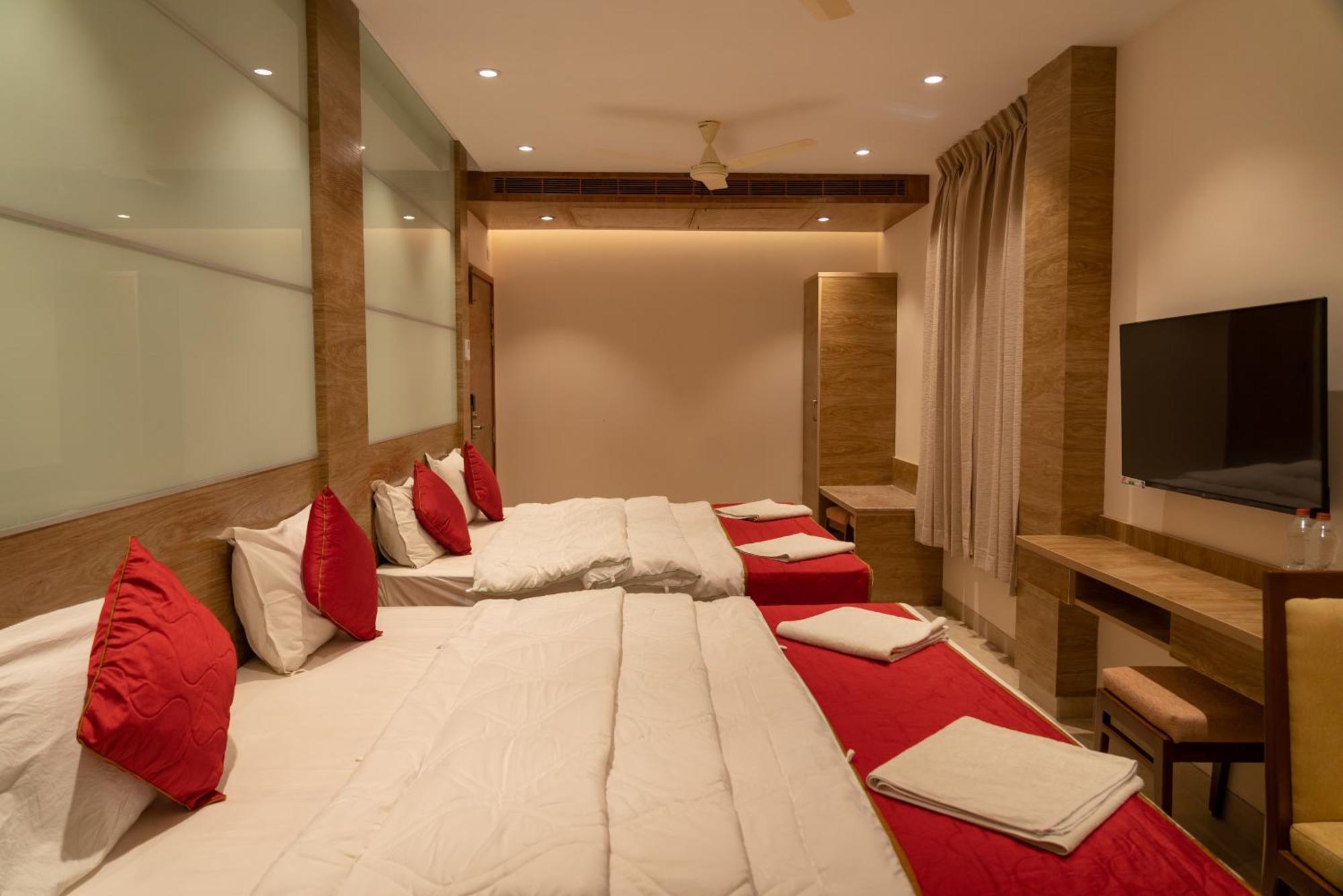 The Paradise Hotel - Luxury Stay Kanchipuram Exterior foto